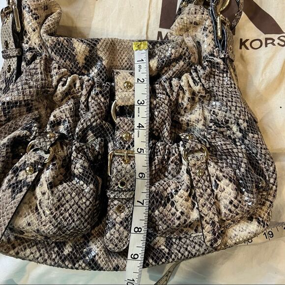 Michael Kors Small Snakeskin Shoulder Satchel - Picture 4 of 16
